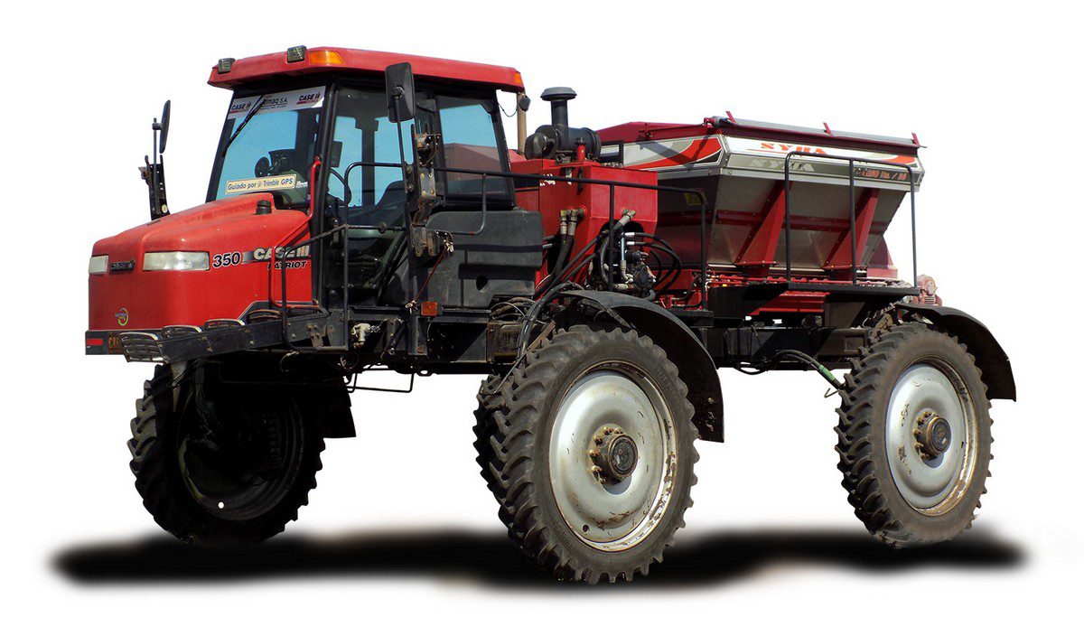 Fertilizadora-SYRA-montada-sobre-Case