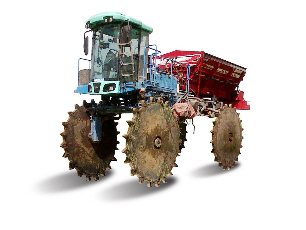 Fertilizadora-SYRA-montada-sobre-Montana